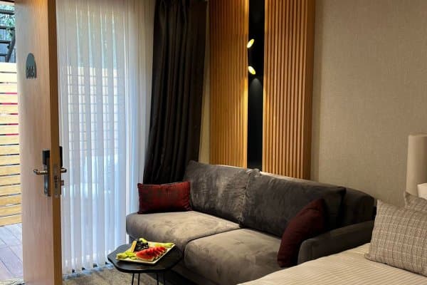 Garden Room Twin Bed 2