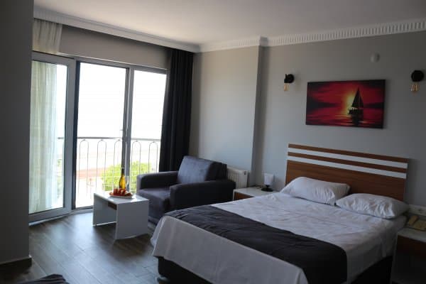  Deniz Manzaralı Aile Odası Balkonsuz 2