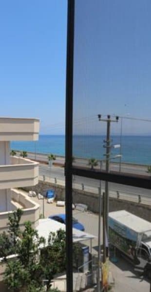 Yandan Deniz Manzaralı Standart Oda Fransız Balkonlu 1