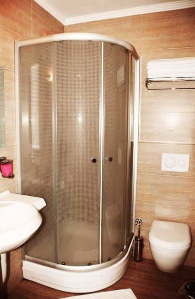 Standart Üç Kişilik Oda 4