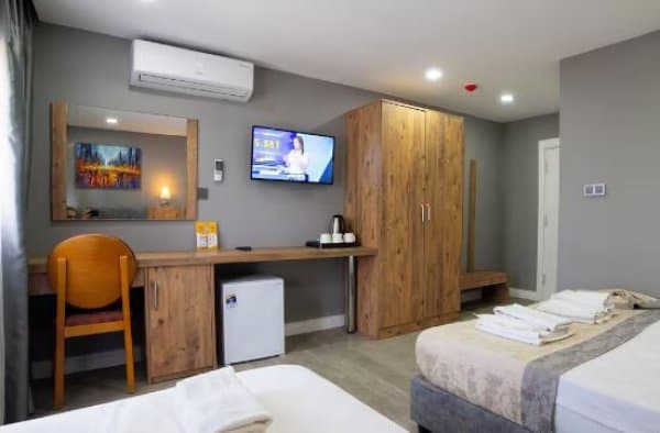 Standart Deniz Manzaralı 3 Kişilik Oda 3