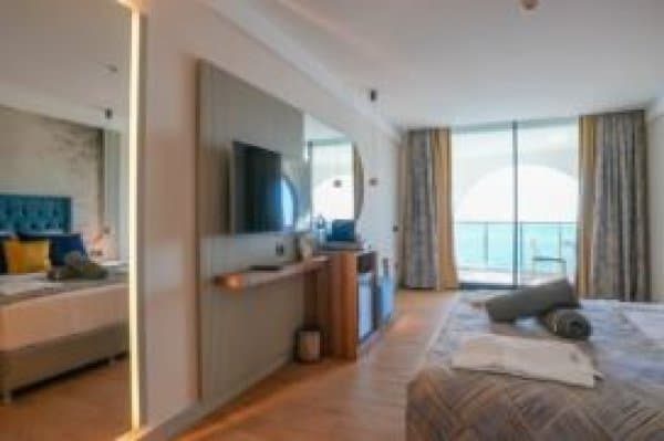 Superior Deluxe Oda 2