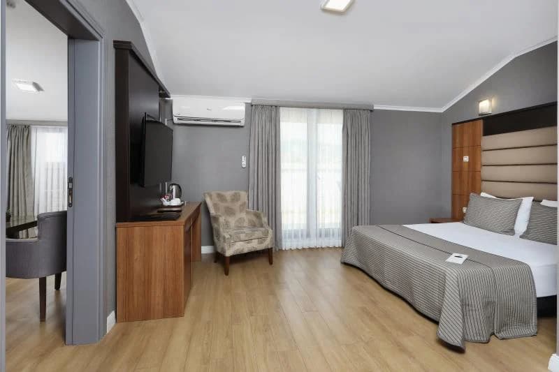 Family Suite Şehir Manzaralı Mutfaklı Oda 2