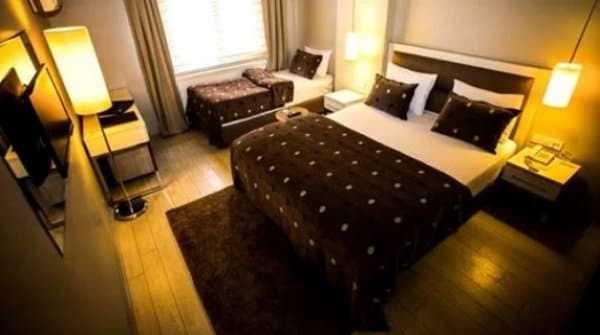 Triple, Şehir Manzaralı 4