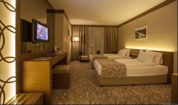 Grand Deluxe Twin Bed Room  1