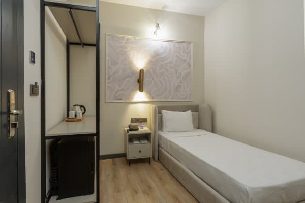 Ekonomik Oda Tek Kişilik Penceresiz 3