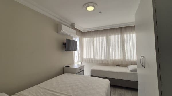 3 Kişilik Şehir Manzaralı - Balkonlu Aile Odası  1