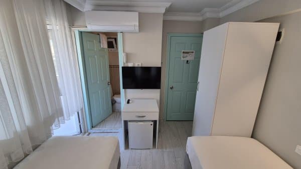 2 Ayrı Yataklı Şehir Manzaralı - Balkonlu Oda 3