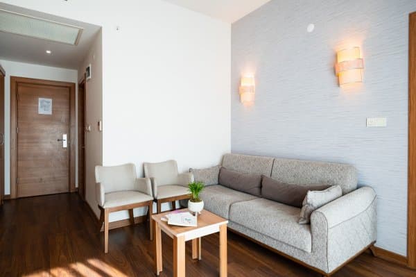 Executive Suite, Boğaz Manzaralı, Jakuzili 1