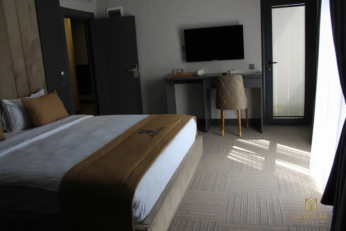 Executive Suit Oda 2