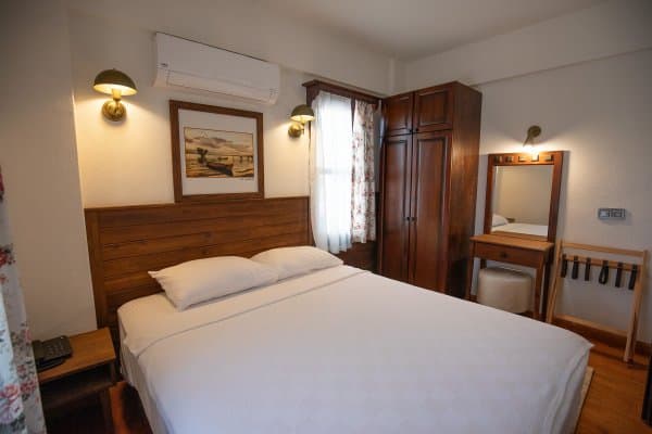 Ege Evleri Jakuzili Suit 1