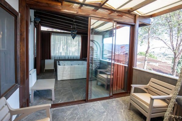 Ege Evleri Jakuzili Suit 3