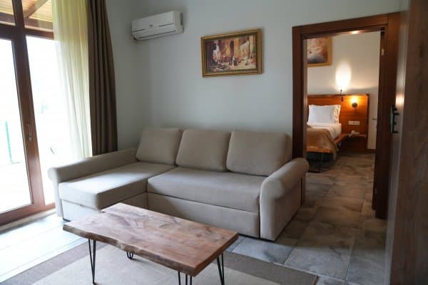 Corner Suite 1+1 Oda 4