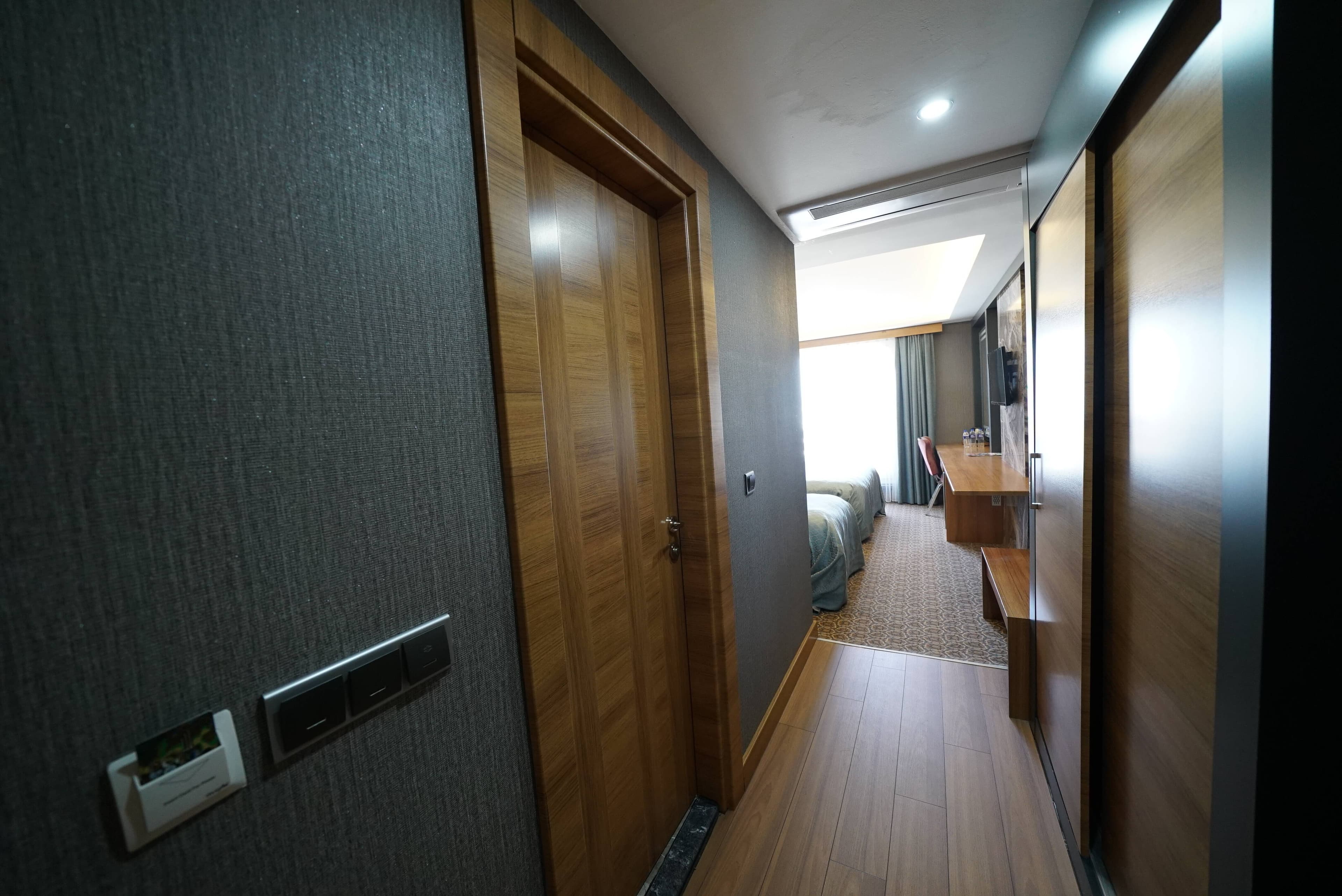 1 Double 1 Single Family Oda 2