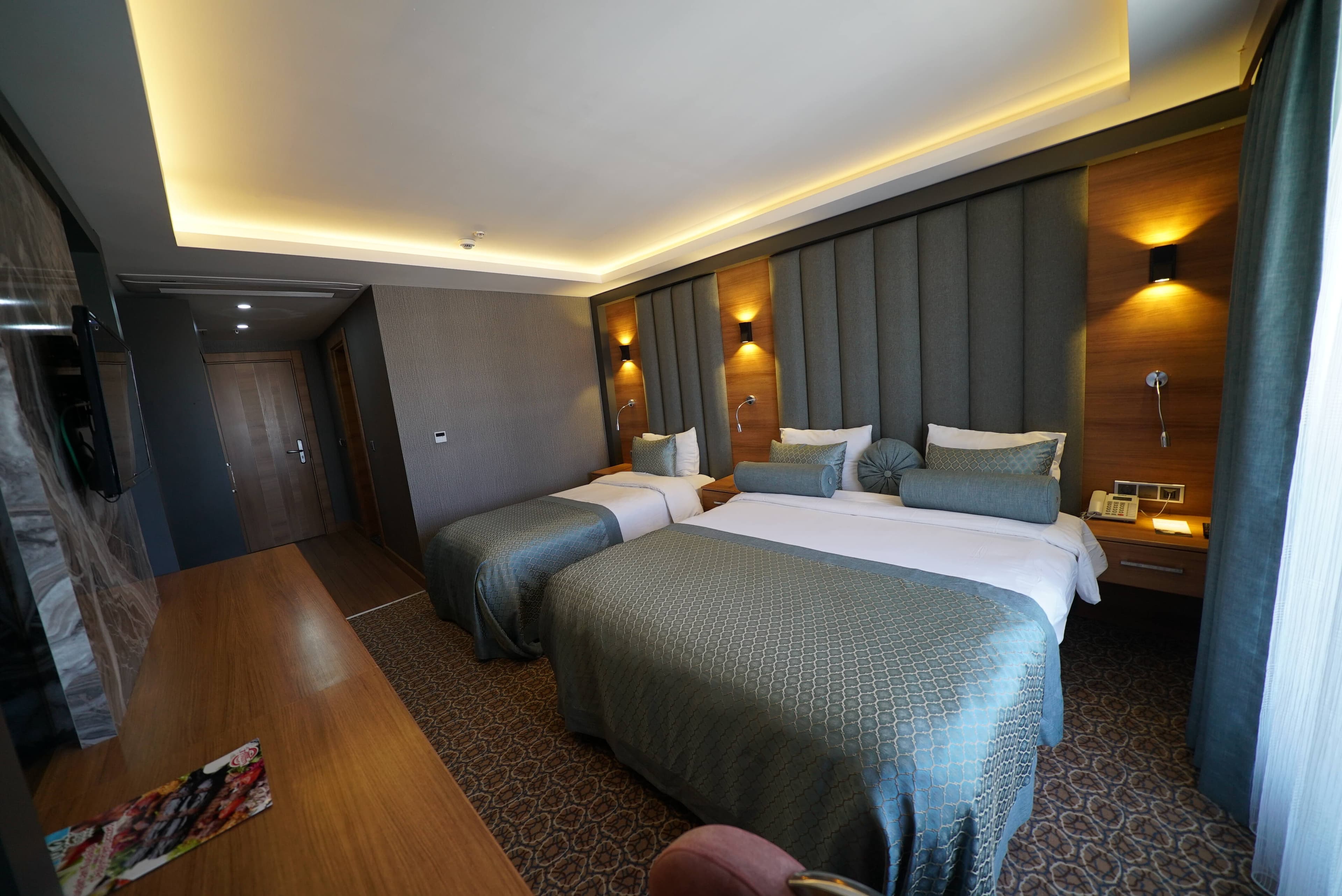 1 Double 1 Single Family Oda 1