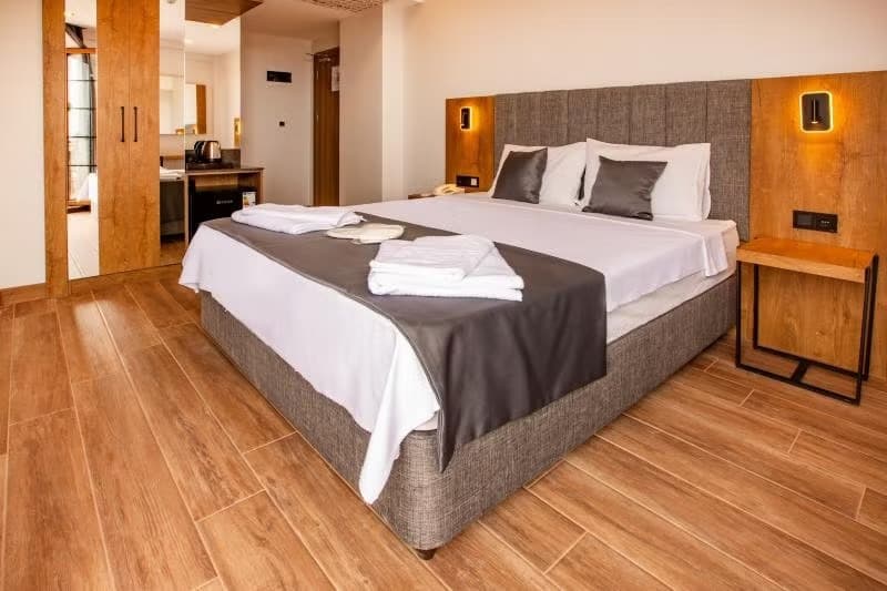 Standart Double Oda Sokak Manzaralı  4