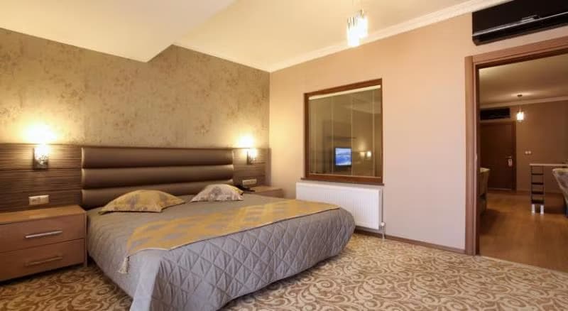 Comfort Suite  Şehir Manzaralı Oda 4
