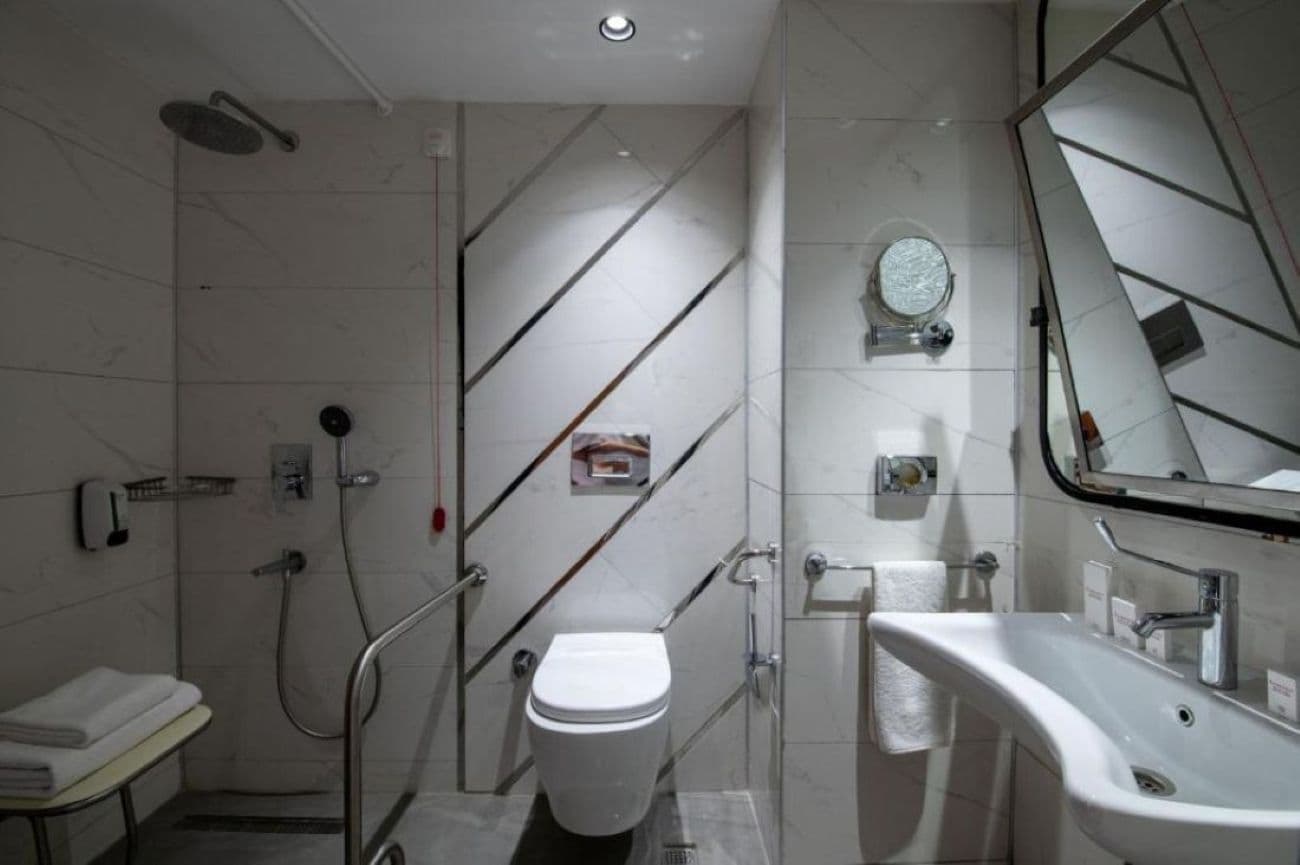 Mobility Accessible Oda 4