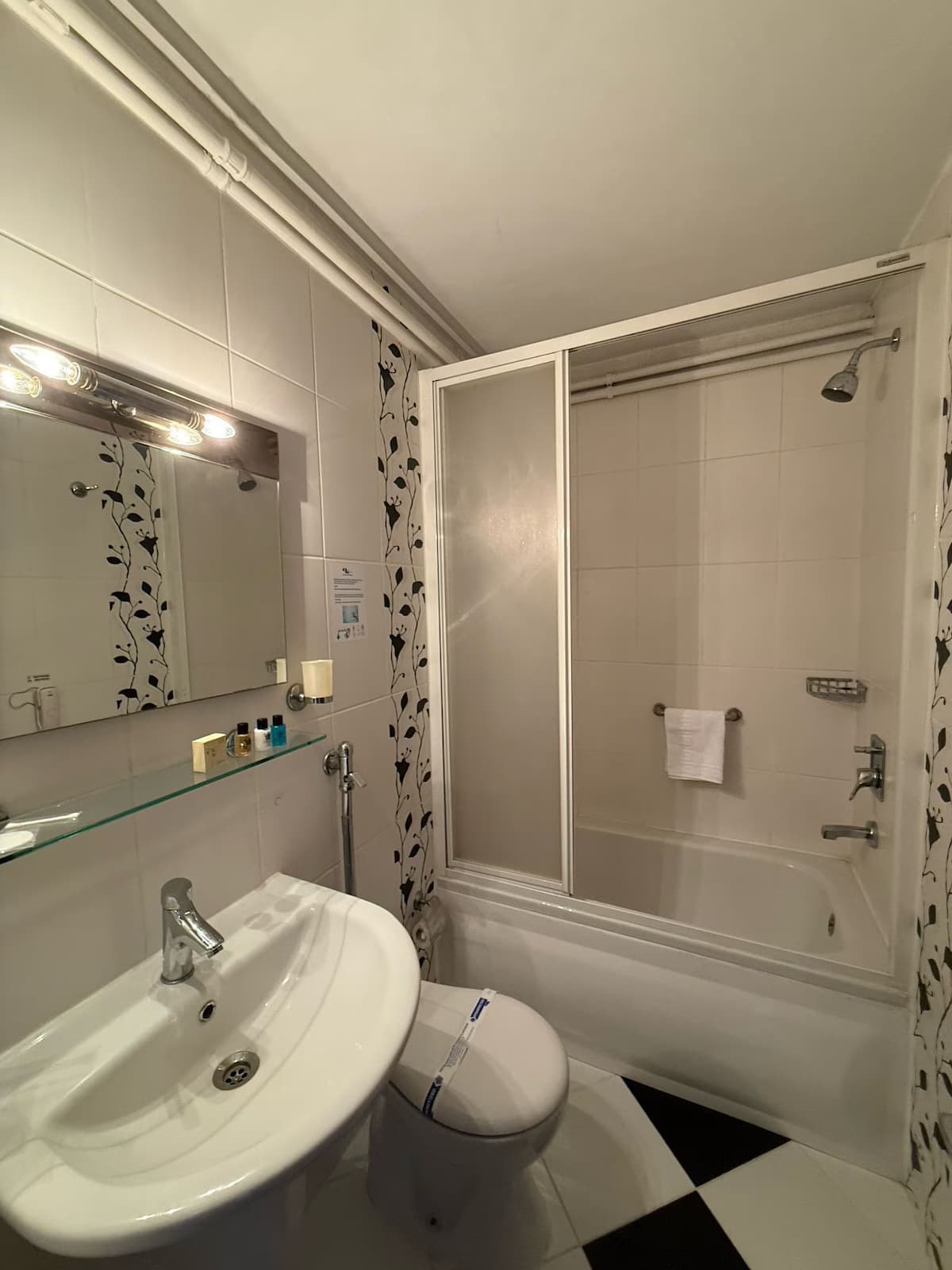 Standart Double Oda 4