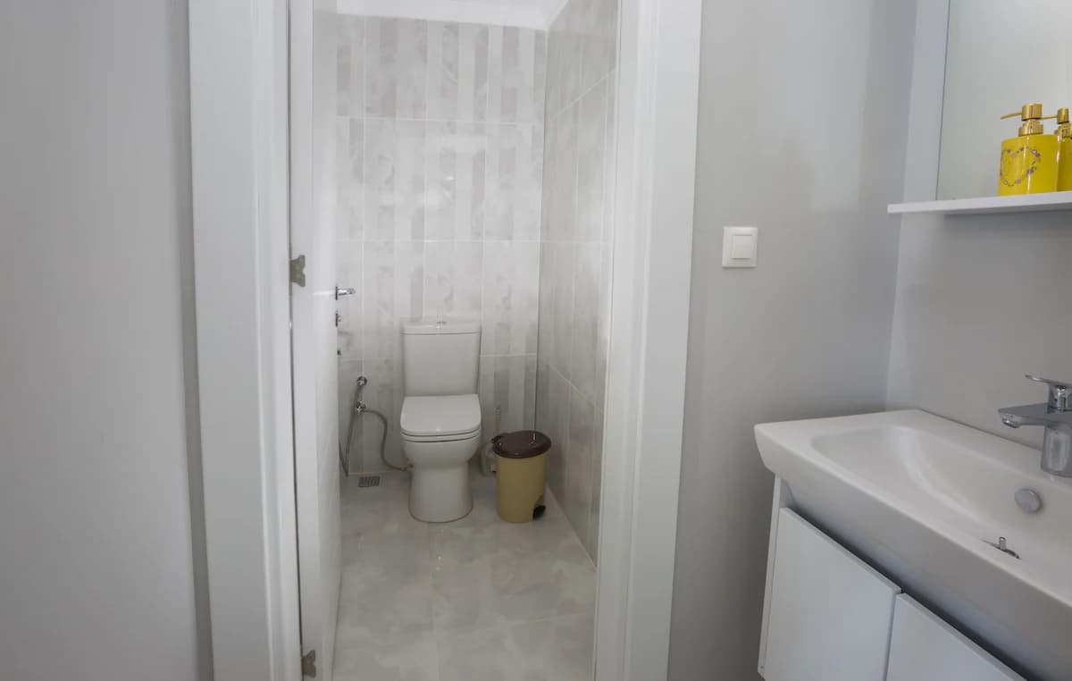 Royal Comfort Hotel-resim-5