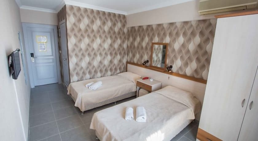 Saturn Hotel Kuşadası-resim-1
