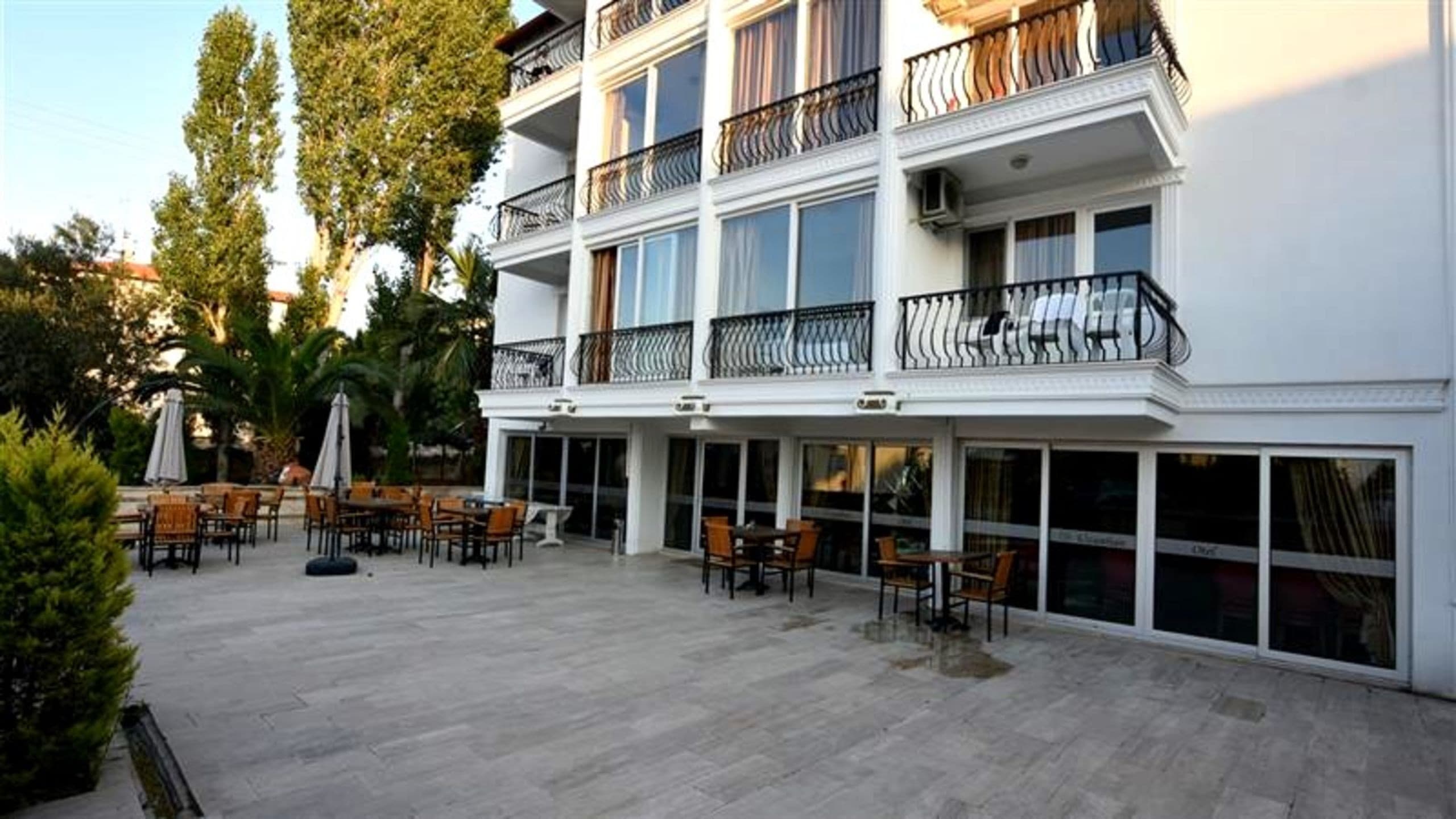 Uzunhan Hotel Ayvalık-resim-4