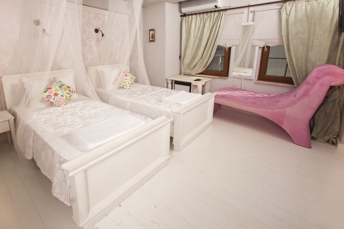 İola Otel-resim-1