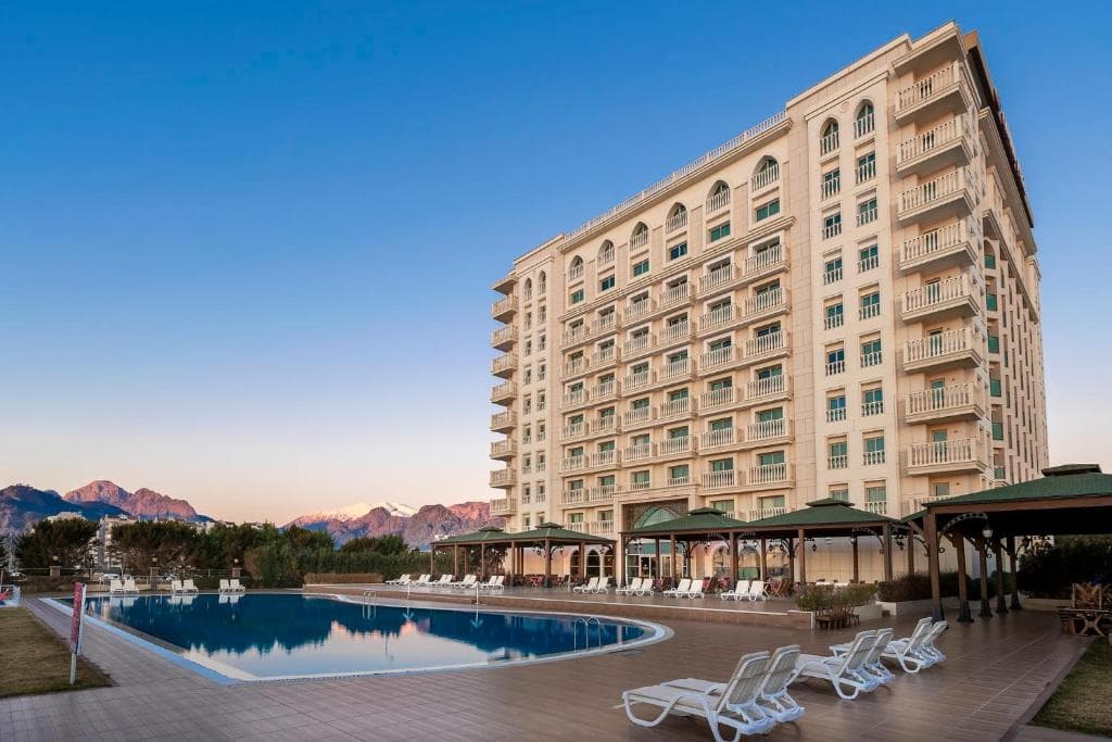 Crowne Plaza Antalya-resim-1