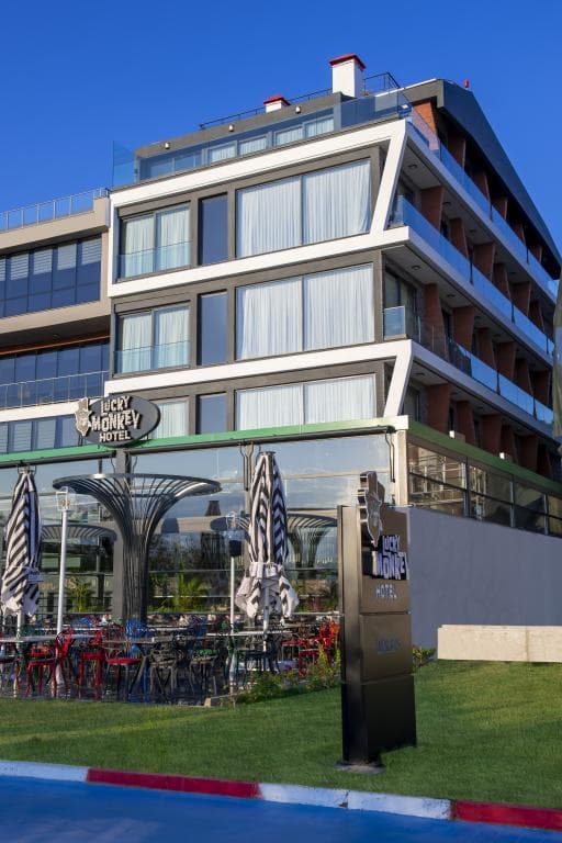 Lucky Monkey Hotel-resim-0
