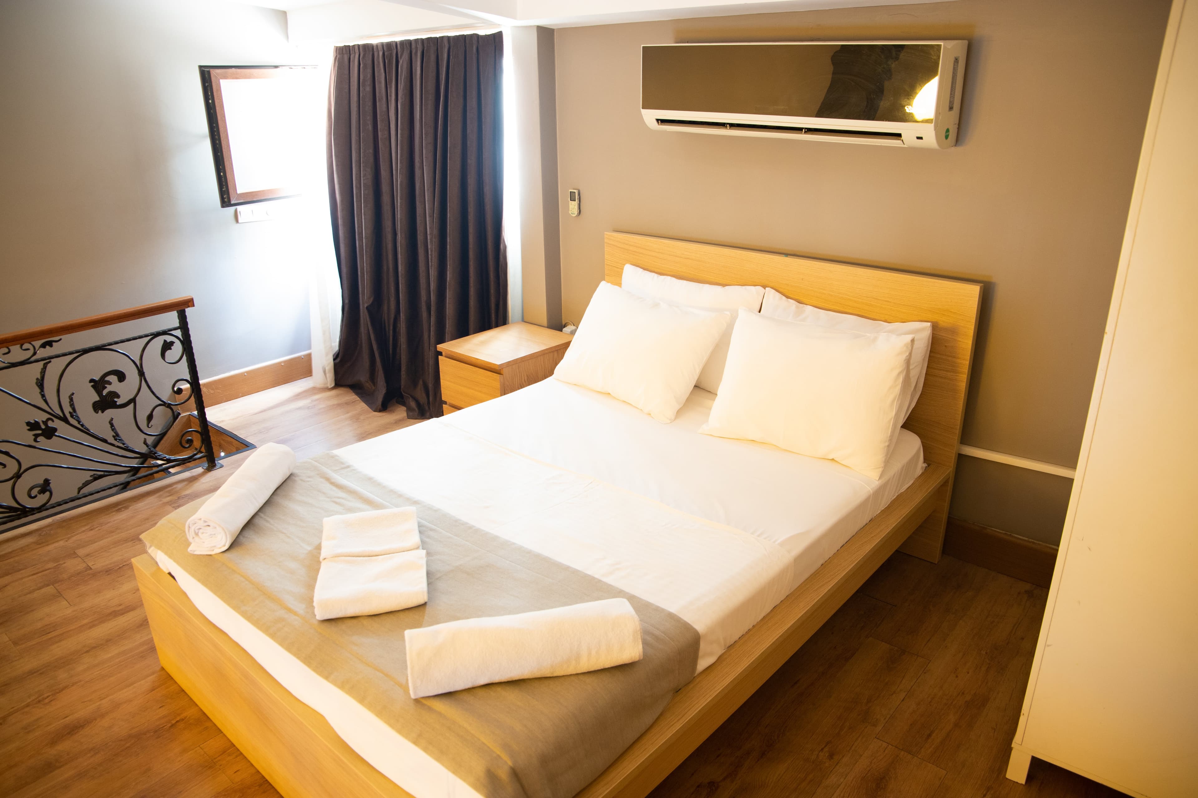 The Hera Suit Hotels-resim-2