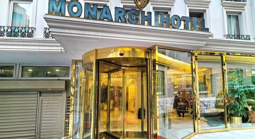 White Monarch Hotel-resim-4