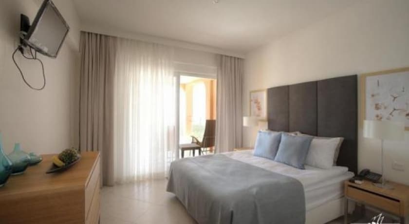 Unique Residence Hotel Golf & Spa-resim-2