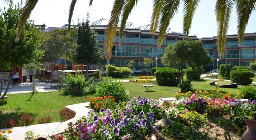 Ra Resort Hotel-resim-1