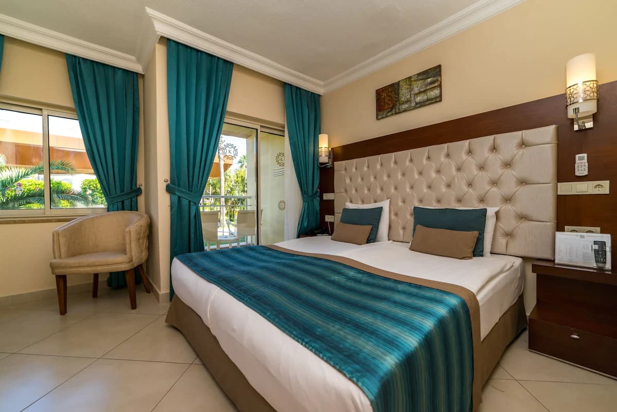 Kamelya Aishen K Club -resim-2