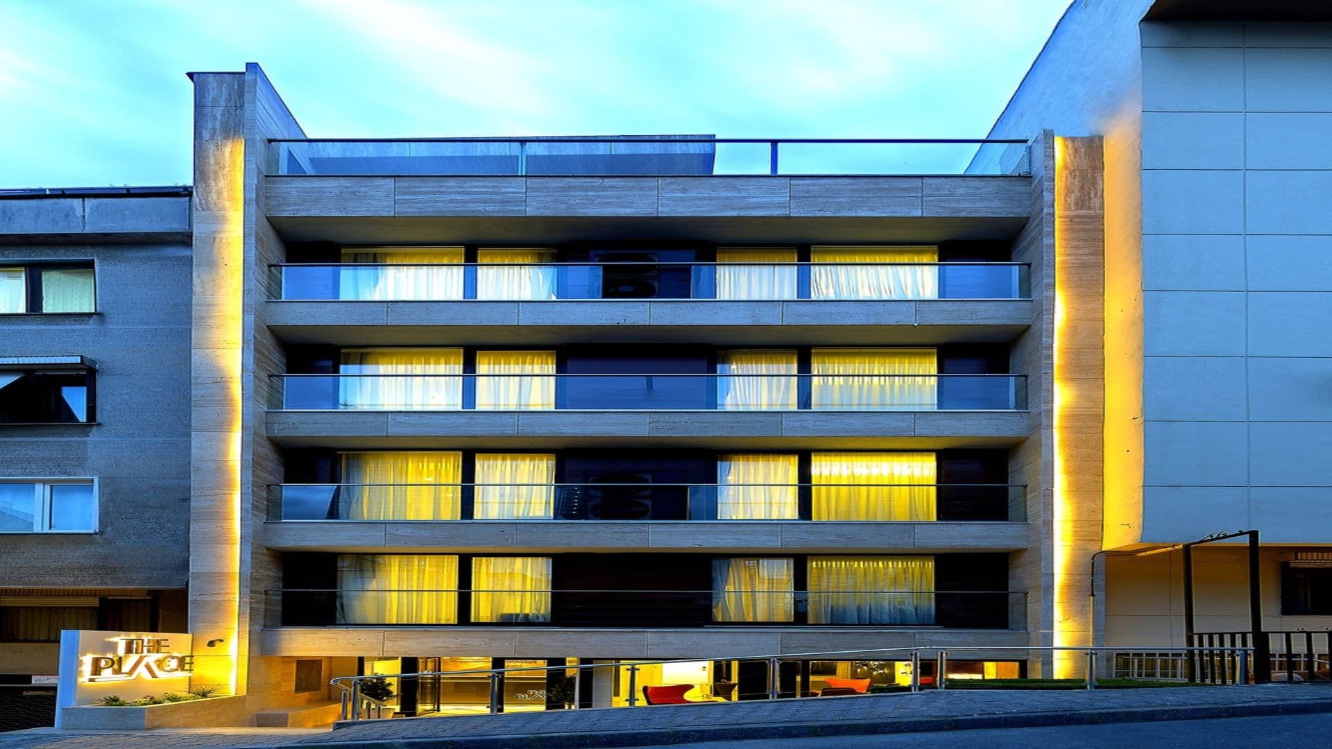 The Place Hotel-resim-0