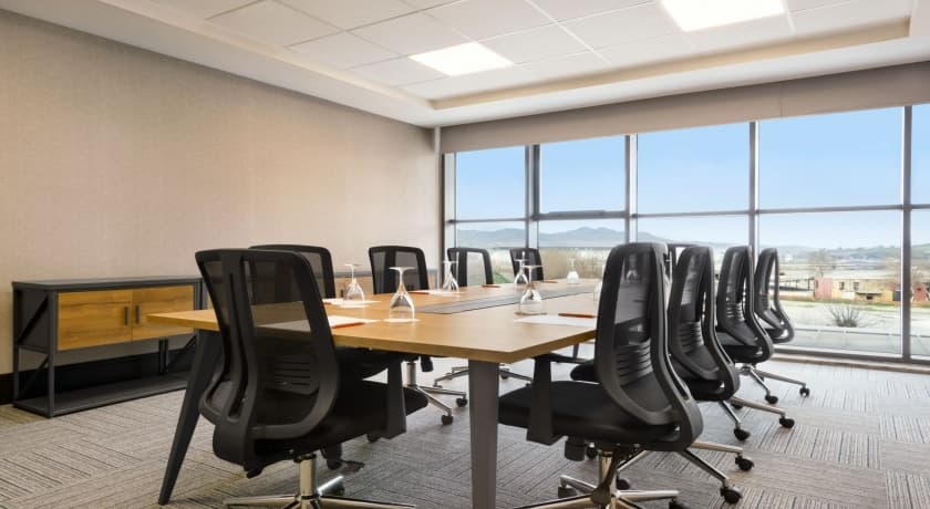 Ramada by Wyndham Tire-resim-3