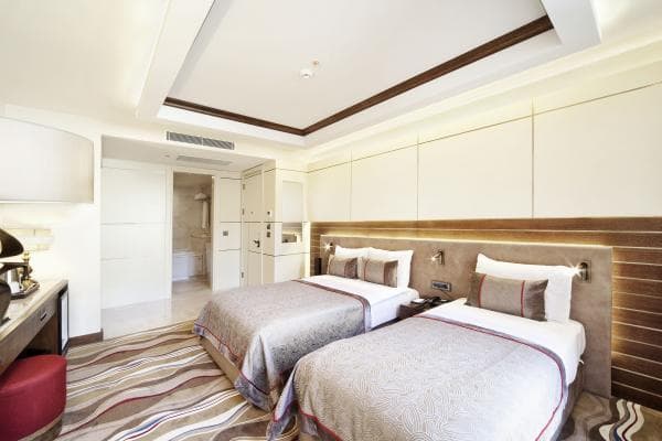 Best Western Hotel Empire Palace-resim-3