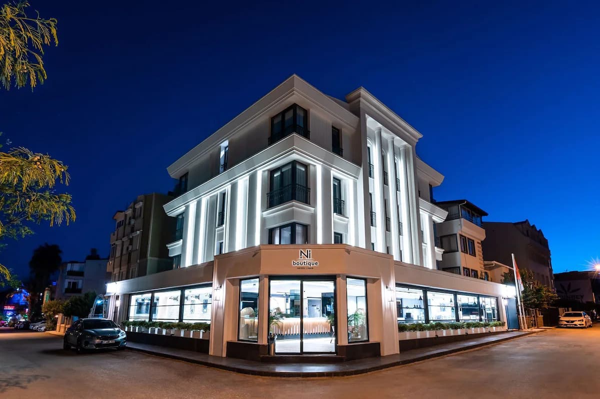 Ni Hotel Lara-resim-3