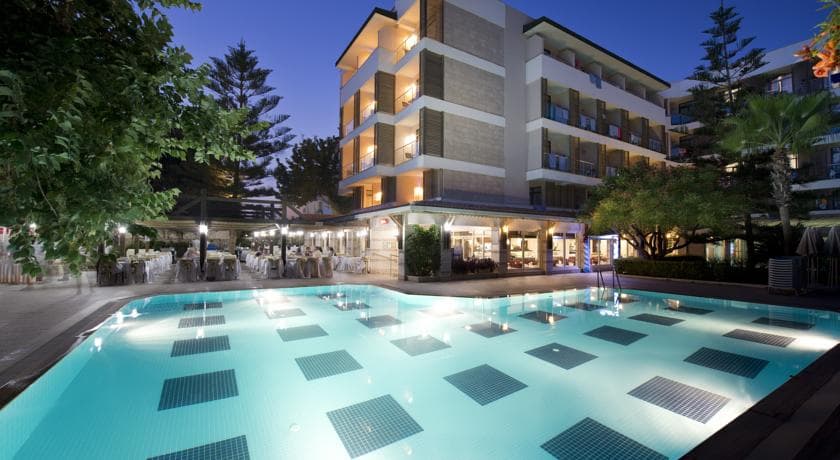 Trendy Side Beach Hotel-resim-3