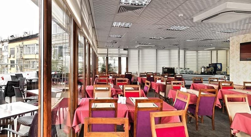 White Monarch Hotel-resim-6