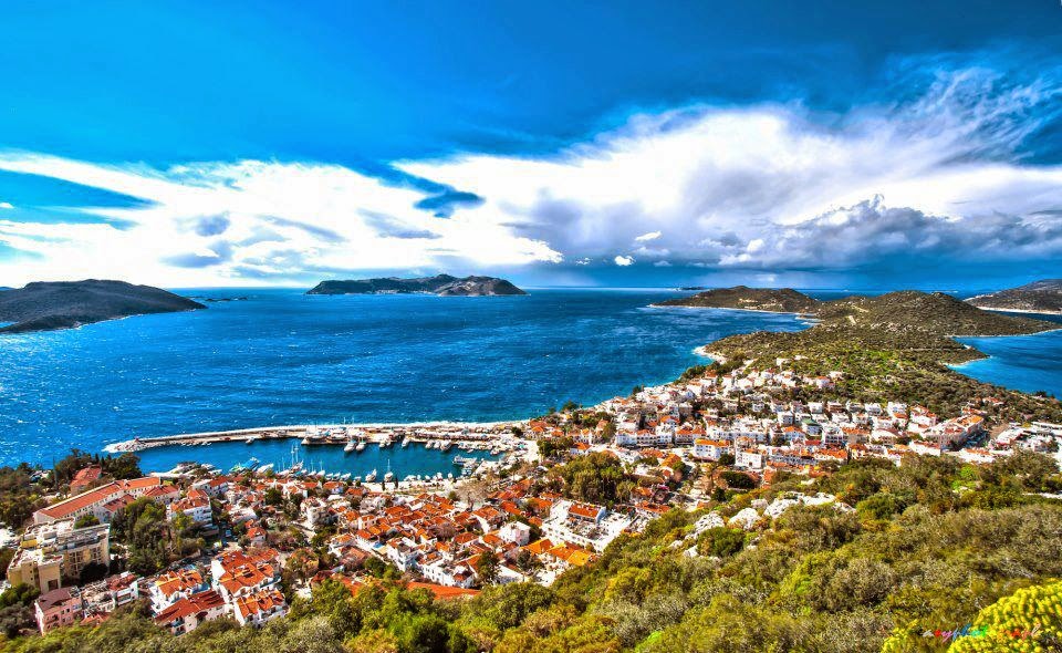 Deniz ve doğanın harmanlandığı Antalya ve Türkiye'nin en güzel turistik mekanlarından Kaş