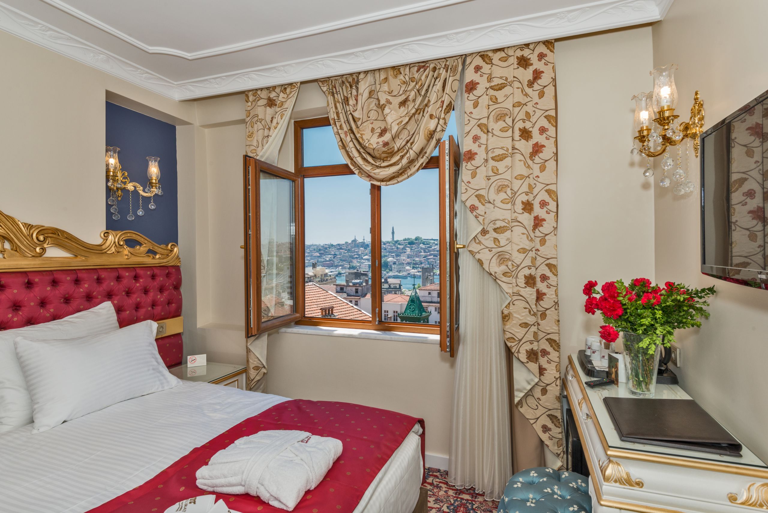 Пяти звёздочный отель Стамбул. Галатапорт отель в Стамбуле. Галатапорт Стамбул. Mogan Hotel Murad.