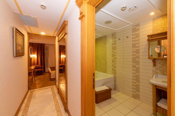 Standard Triple Room with Jaccuzi