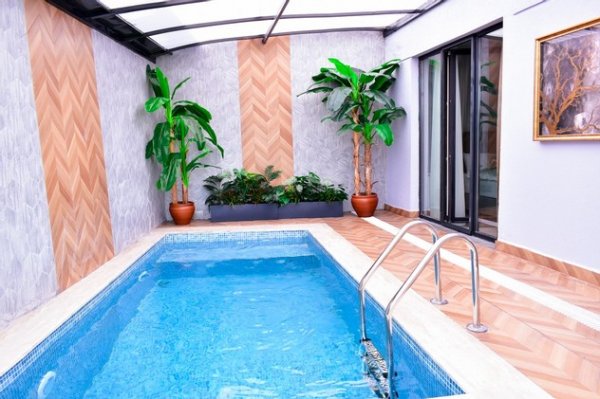 Honeymoon Suite with Private Pool