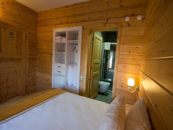 Wooden Suit Room