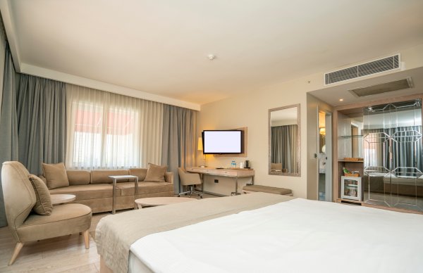 Executive Room Double Bed	