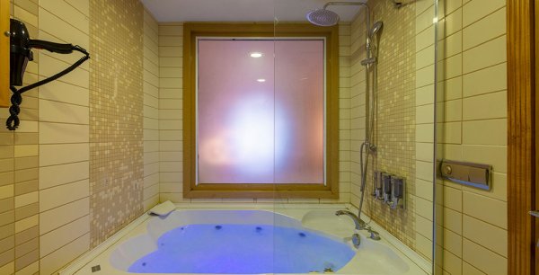 Standard Double or Twin Room with Jaccuzi