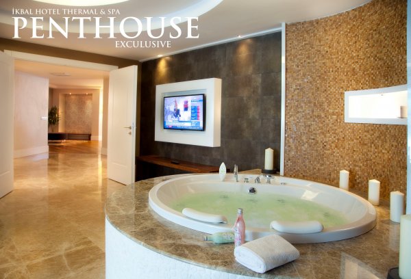 Penthouse Spa Suite